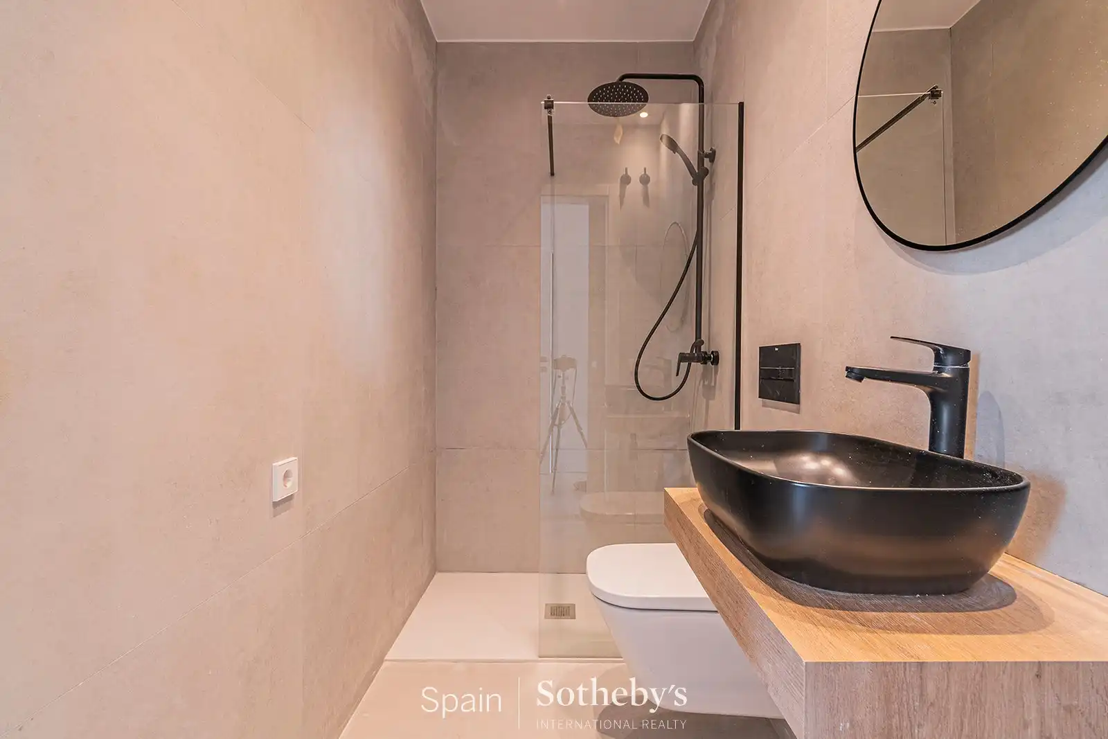 Bany de Àtic en venda en Barcelona amb Aire condicionat, Calefacció i Terrassa