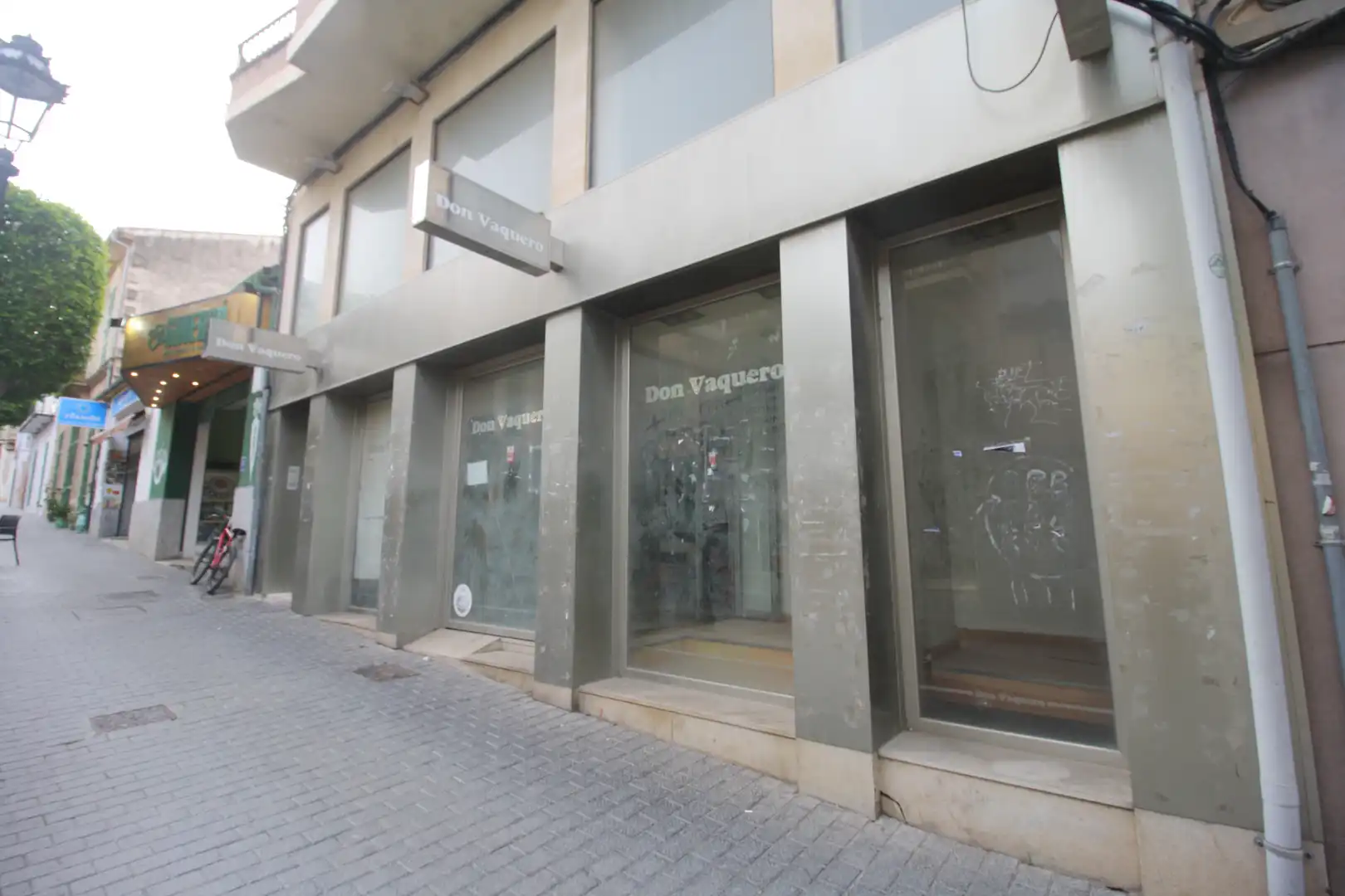 Local comercial en venda a Gran Via de Colom, imagen 8