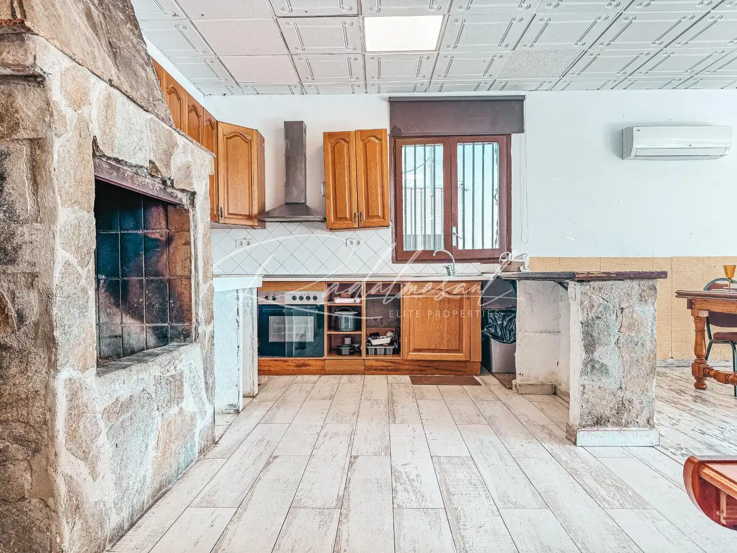 Kitchen of Houses for sale in Reus  with Air Conditioner, Swimming Pool and Furnished
