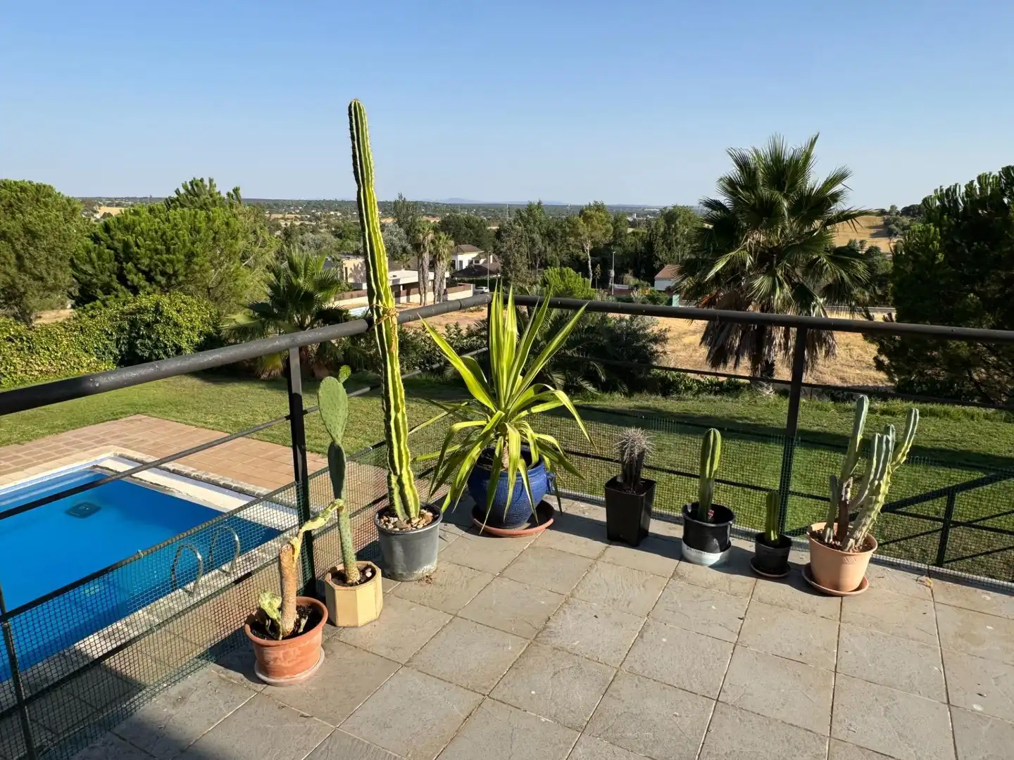 Terrassa de Casa o xalet en venda en Badajoz amb Aire condicionat, Calefacció i Jardí privat