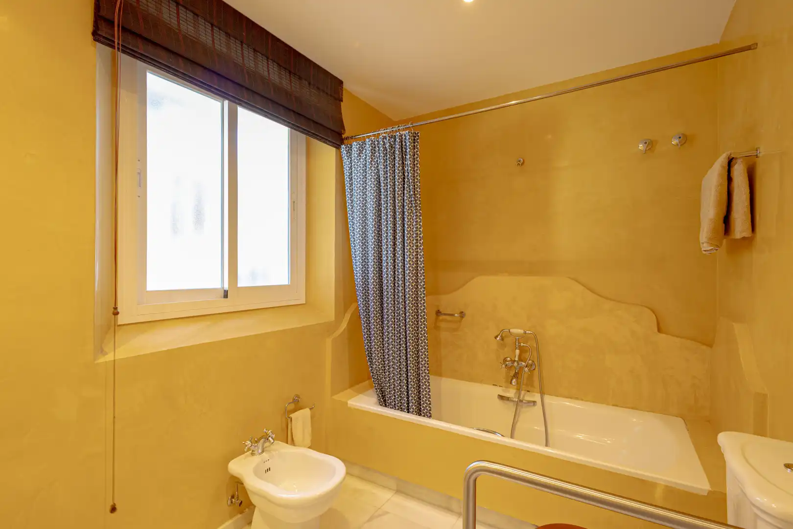 Baño de Casa o chalet de alquiler en Estepona con Jardín privado, Terraza y Piscina