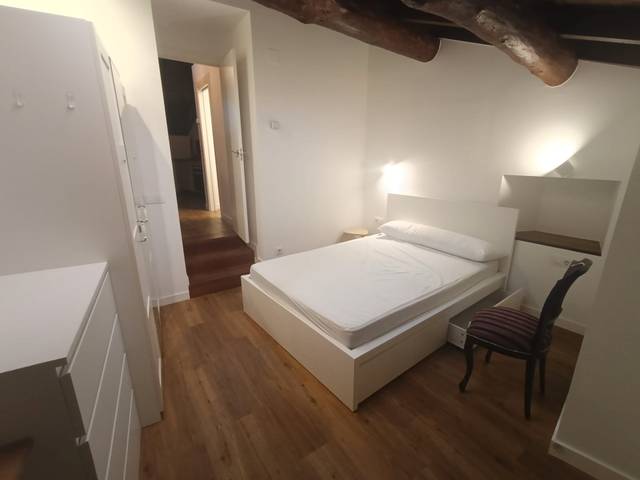 Estudio en Alquiler en Praza do Campo Castelo, 28 en Centro - Recinto Amurallado