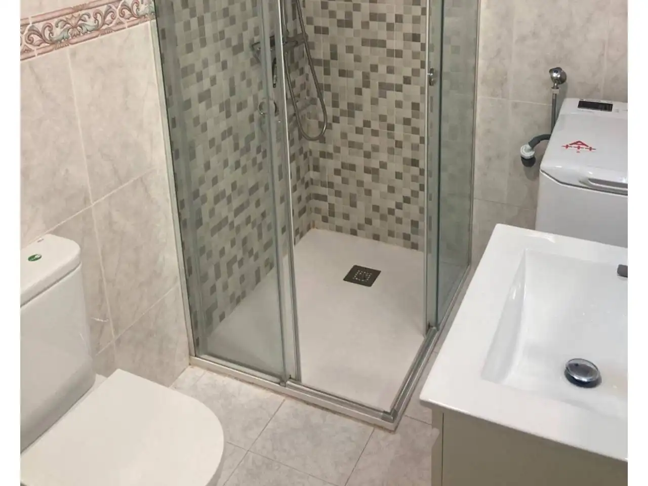 Bany de Apartament de lloguer en Almuñécar amb Terrassa i Moblat