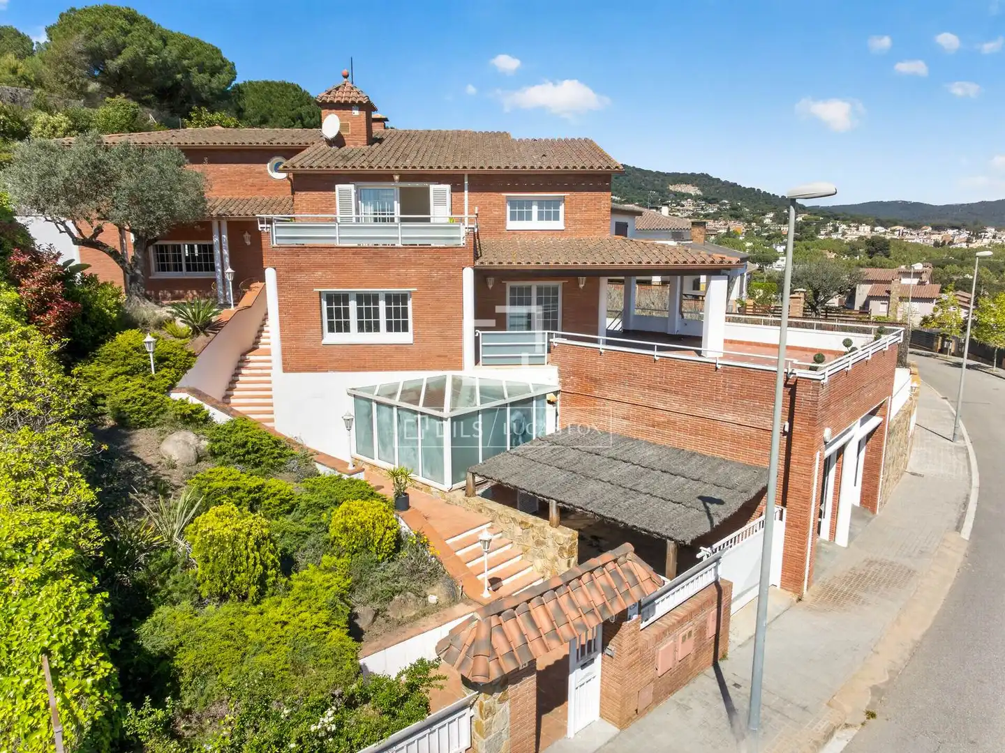 Chalet con terraza en venta en Nucli Urbà
