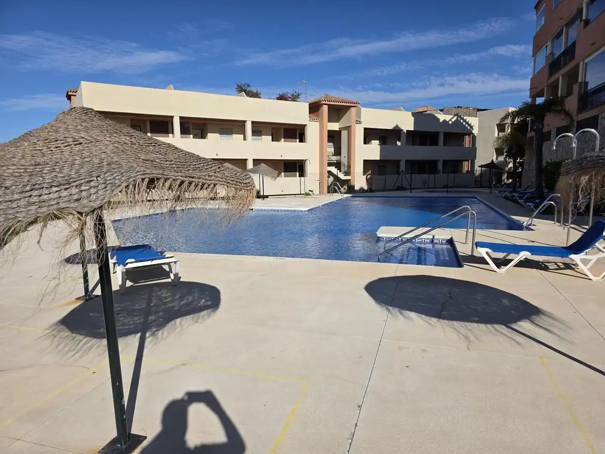Schwimmbecken von Wohnungen zum Verkauf in Mijas mit Klimaanlage, Heizung und Terrasse