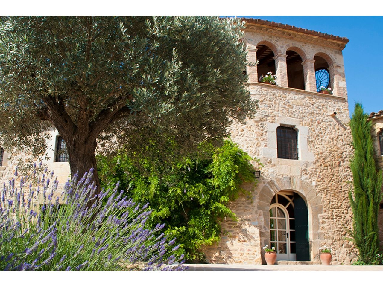 Vista exterior de Casa o xalet en venda en Sant Jordi Desvalls amb Aire condicionat, Calefacció i Jardí privat