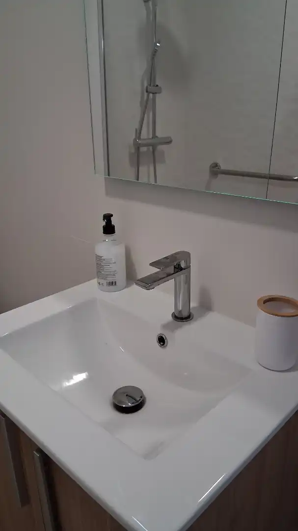Bathroom of Flat for rent in Vic  with Heating, Private garden and Furnished