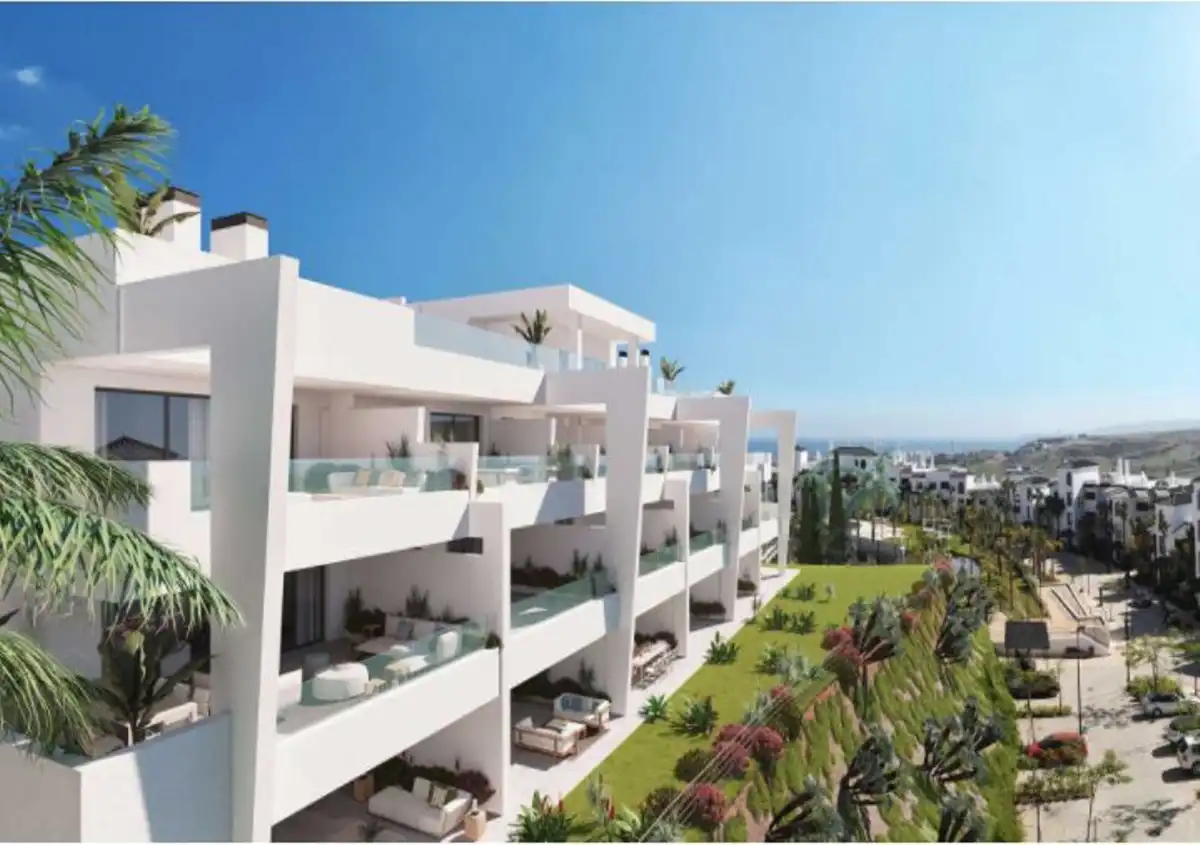 Vista exterior de Planta baja en venta en Estepona con Aire acondicionado, Jardín privado y Terraza