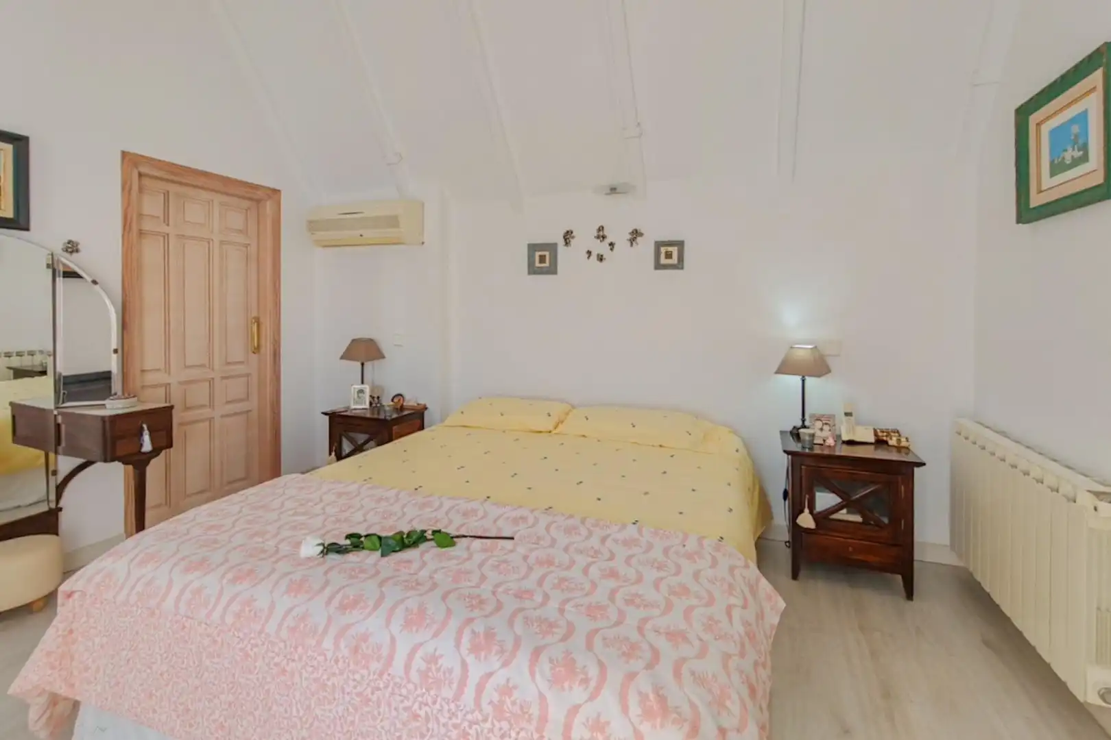 Schlafzimmer von Haus oder Chalet zum Verkauf in Torrelodones mit Heizung, Privatgarten und Terrasse