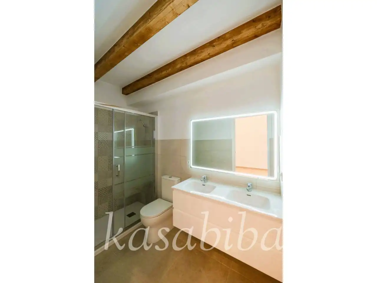 Baño de Piso de alquiler en Valencia con Aire acondicionado, Calefacción y Terraza