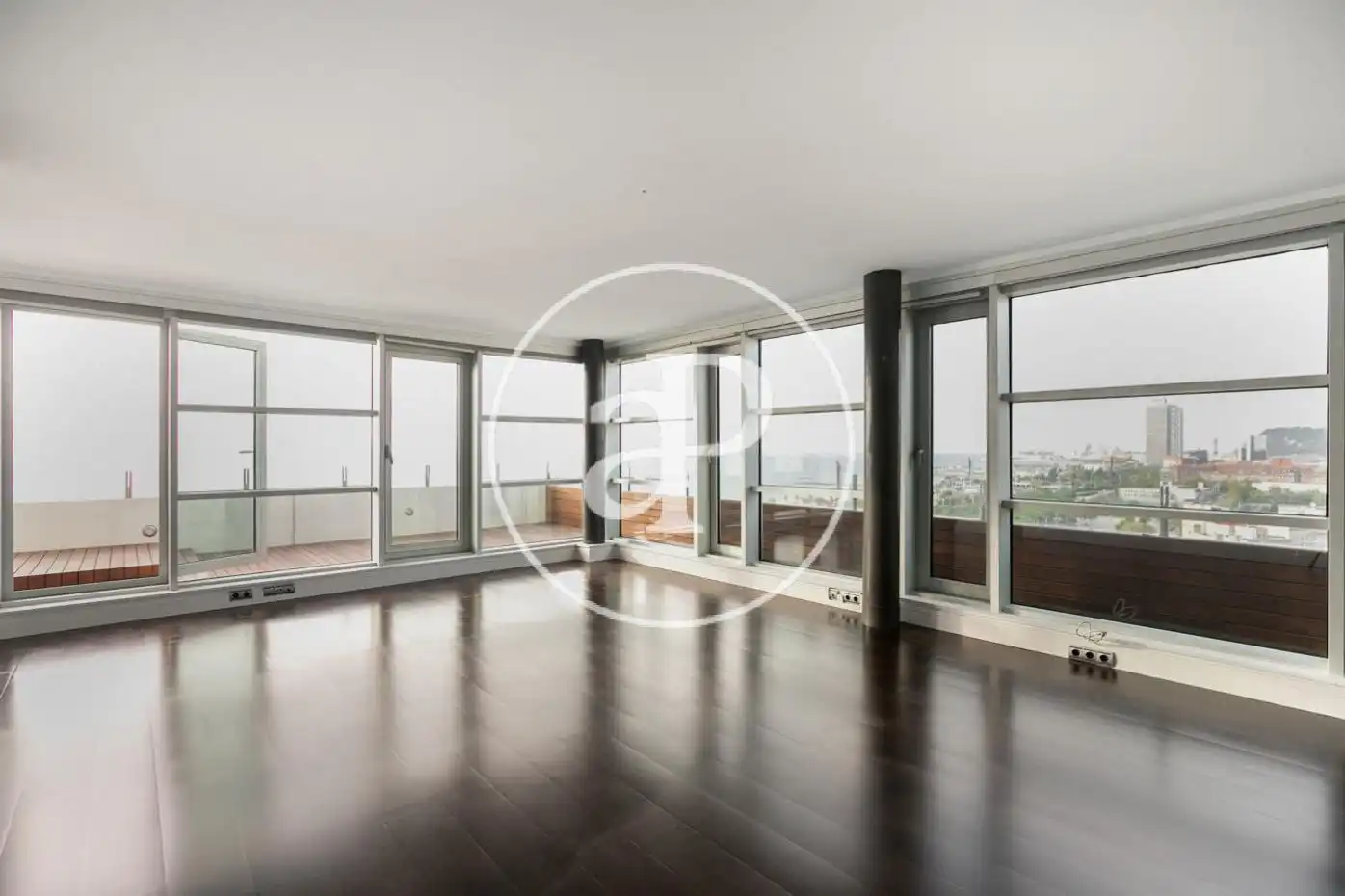 Exterior view of Attic for sale in Barcelona  with Air Conditioner, Heating and Terrace