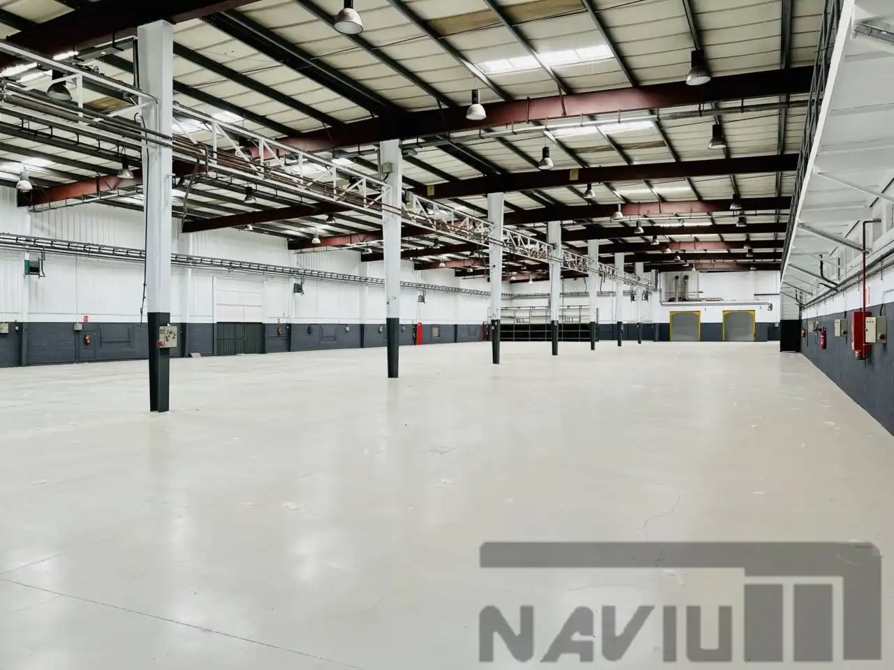 Vista exterior de Nau industrial en venda en Navalcarnero amb Calefacció i Alarma