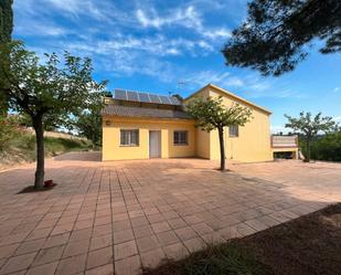 Vista exterior de Casa o xalet en venda en Sant Llorenç d'Hortons amb Terrassa