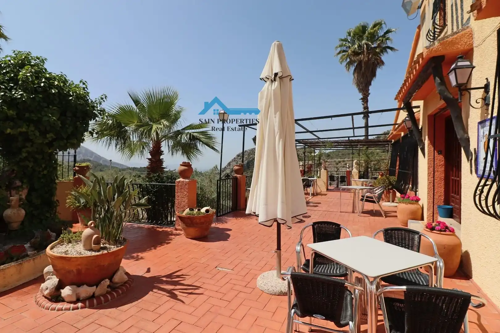 Terrassa de Finca rústica en venda en Tàrbena amb Jardí privat, Terrassa i Traster