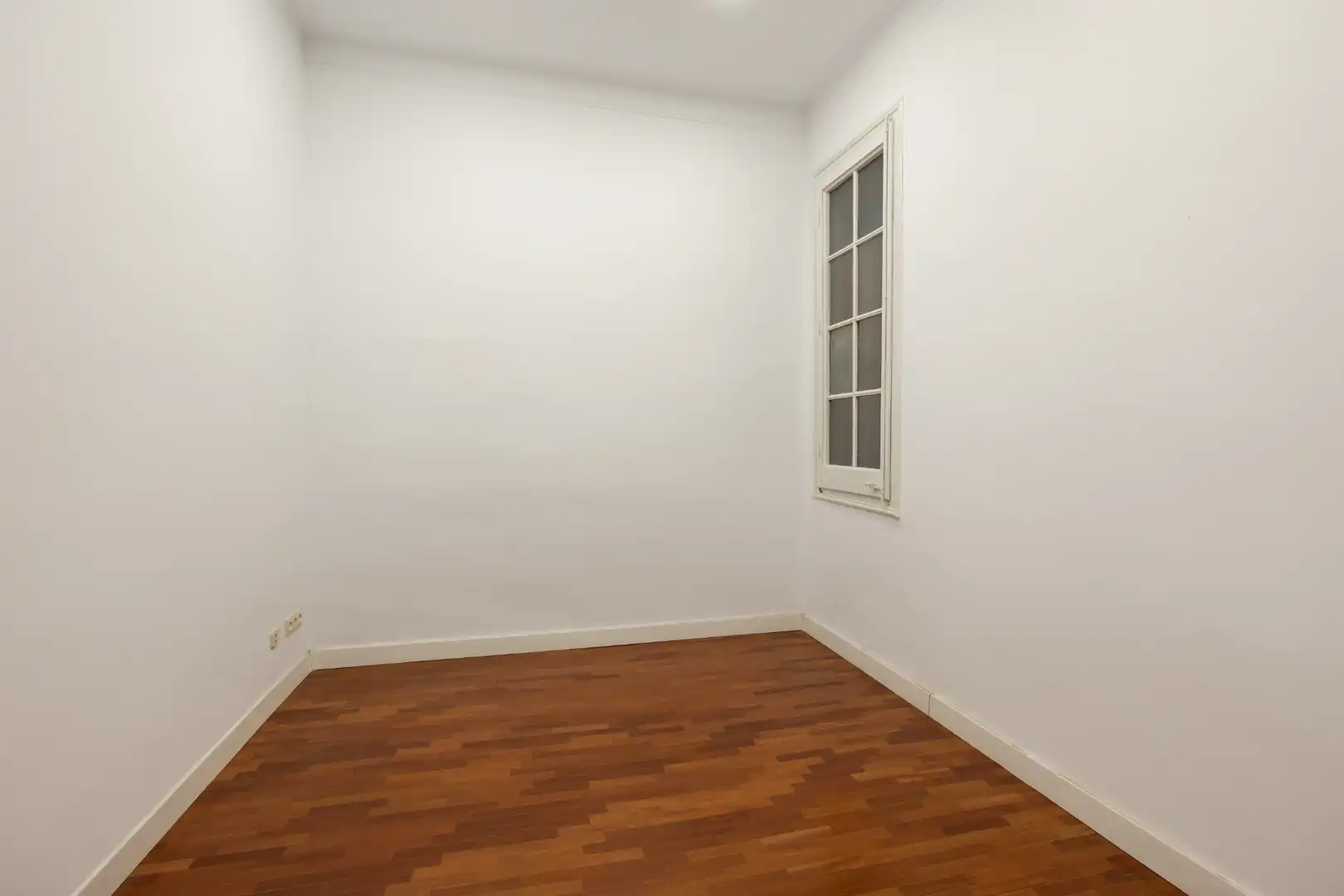 Schlafzimmer von Wohnung zum Verkauf in Barcelona mit Klimaanlage, Heizung und Parkett