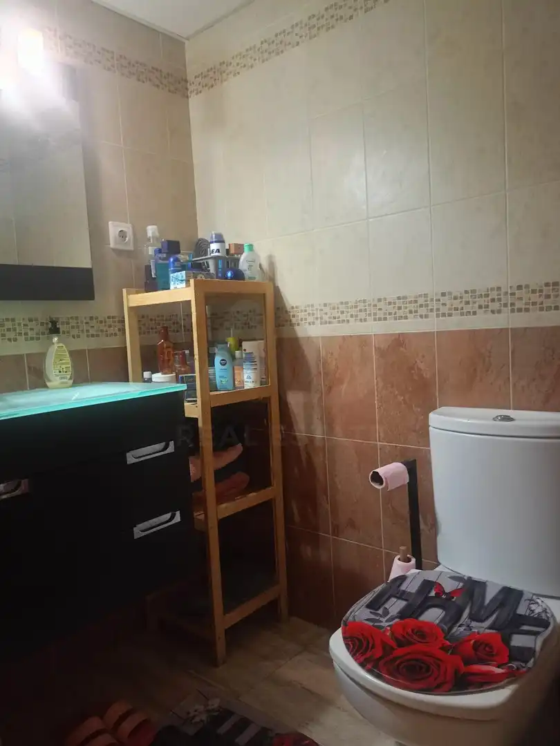 Baño de Piso en venta en Lorca con Calefacción y Piscina