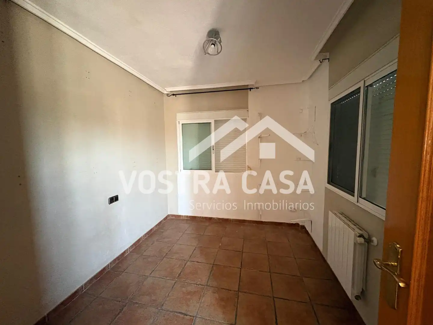 Flat for sale in Chiva  with Alarm