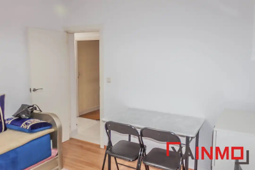 Bedroom of Flat for sale in Ariznabarra