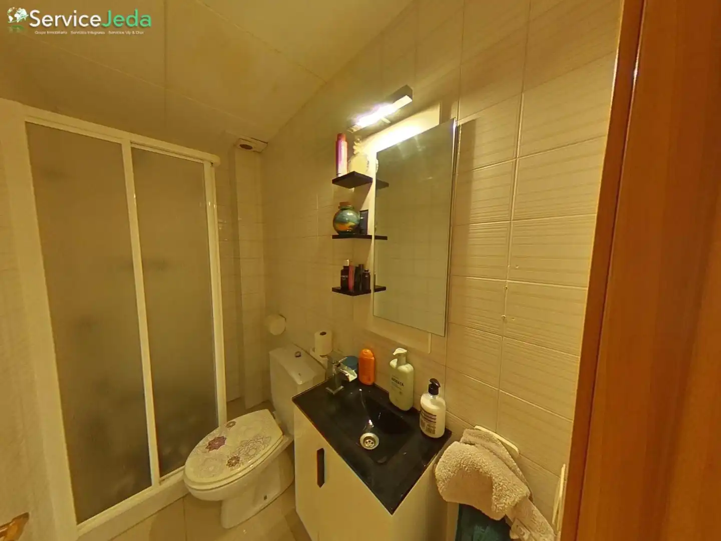 Baño de Piso en venta en Roda de Berà con Balcón