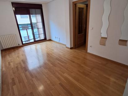 Bedroom of Flat to rent in  Zaragoza Capital