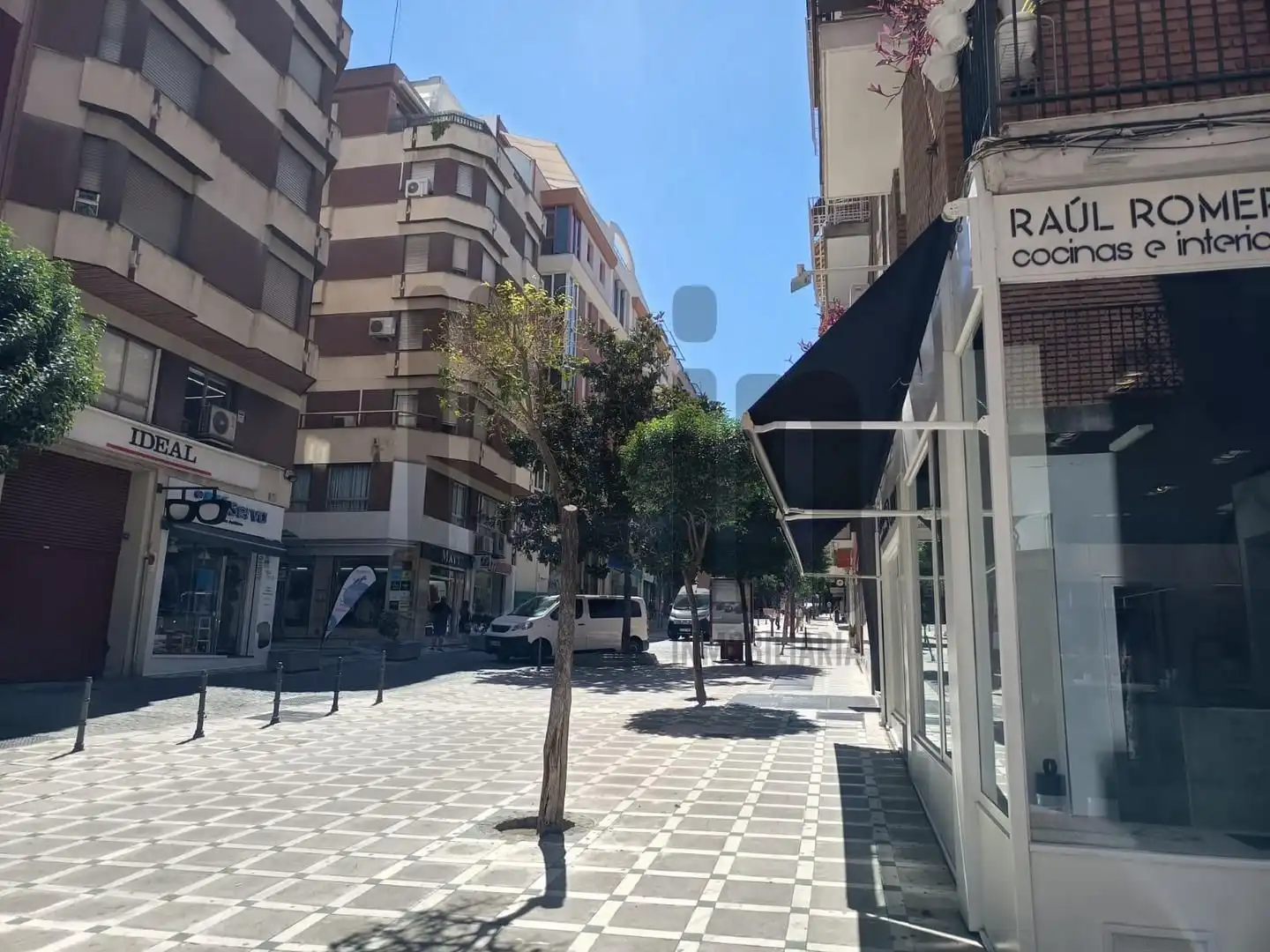 Vista exterior de Local de alquiler en Jaén con Aire acondicionado