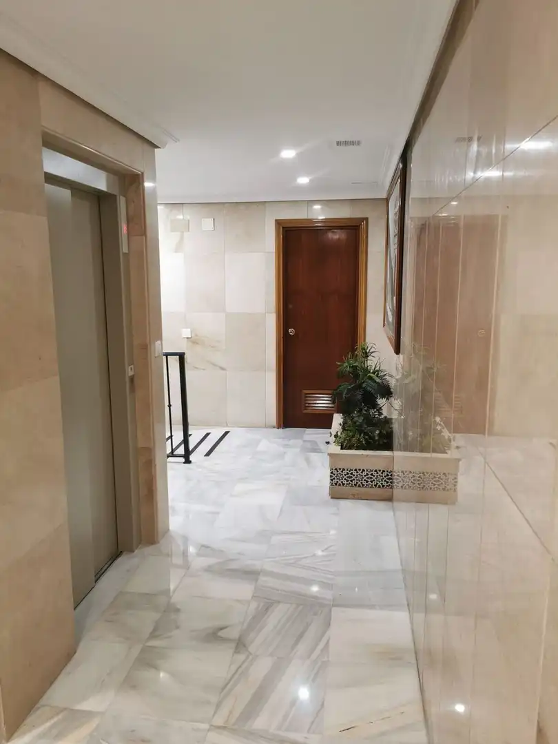 Flat for rent in Sevilla  with Air Conditioner, Terrace and Furnished