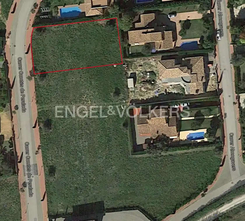 Residential land for sale in Carrer Comtes de Peralada, imagen 2