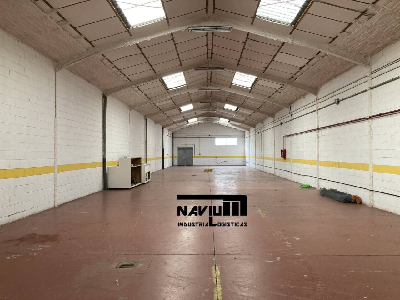 Vista exterior de Nau industrial de lloguer en Getafe amb Alarma