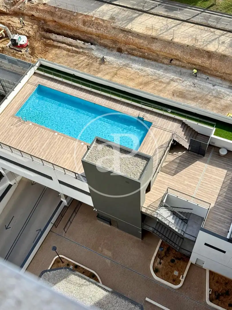 Swimming pool of Flat for rent in Valencia  with Air Conditioner, Heating and Private garden