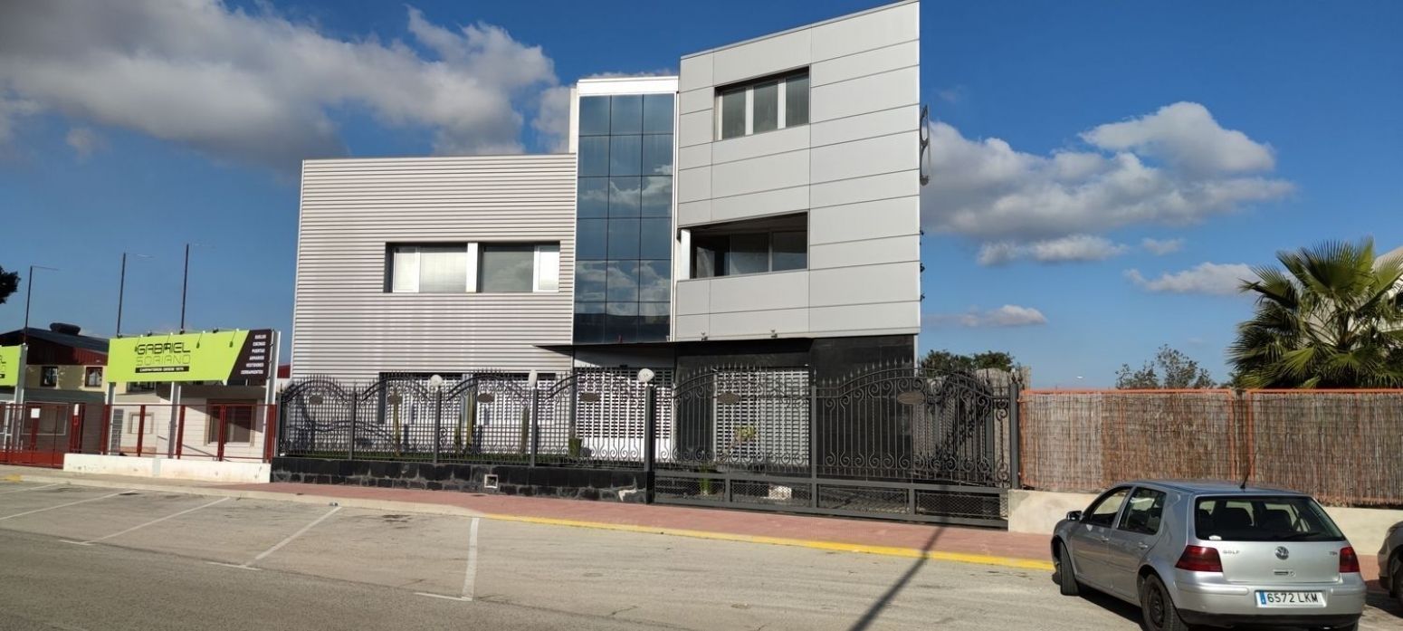Exterior view of Industrial buildings to rent in Daya Nueva