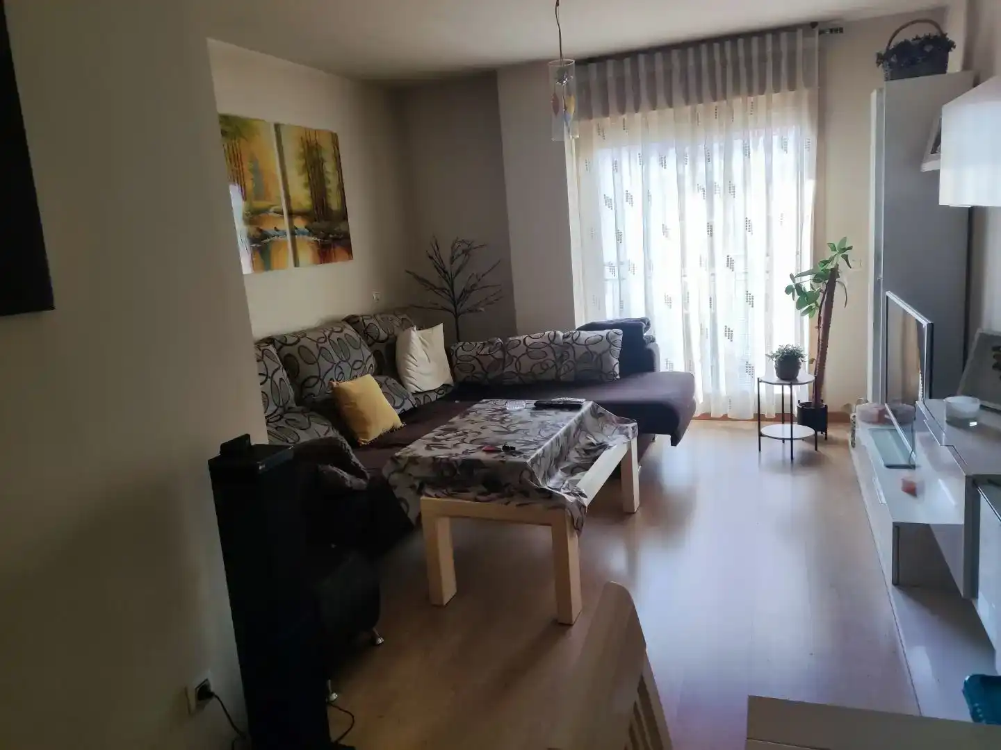 Sala d'estar de Pis en venda en Alcalá de Henares amb Aire condicionat, Piscina i Balcó