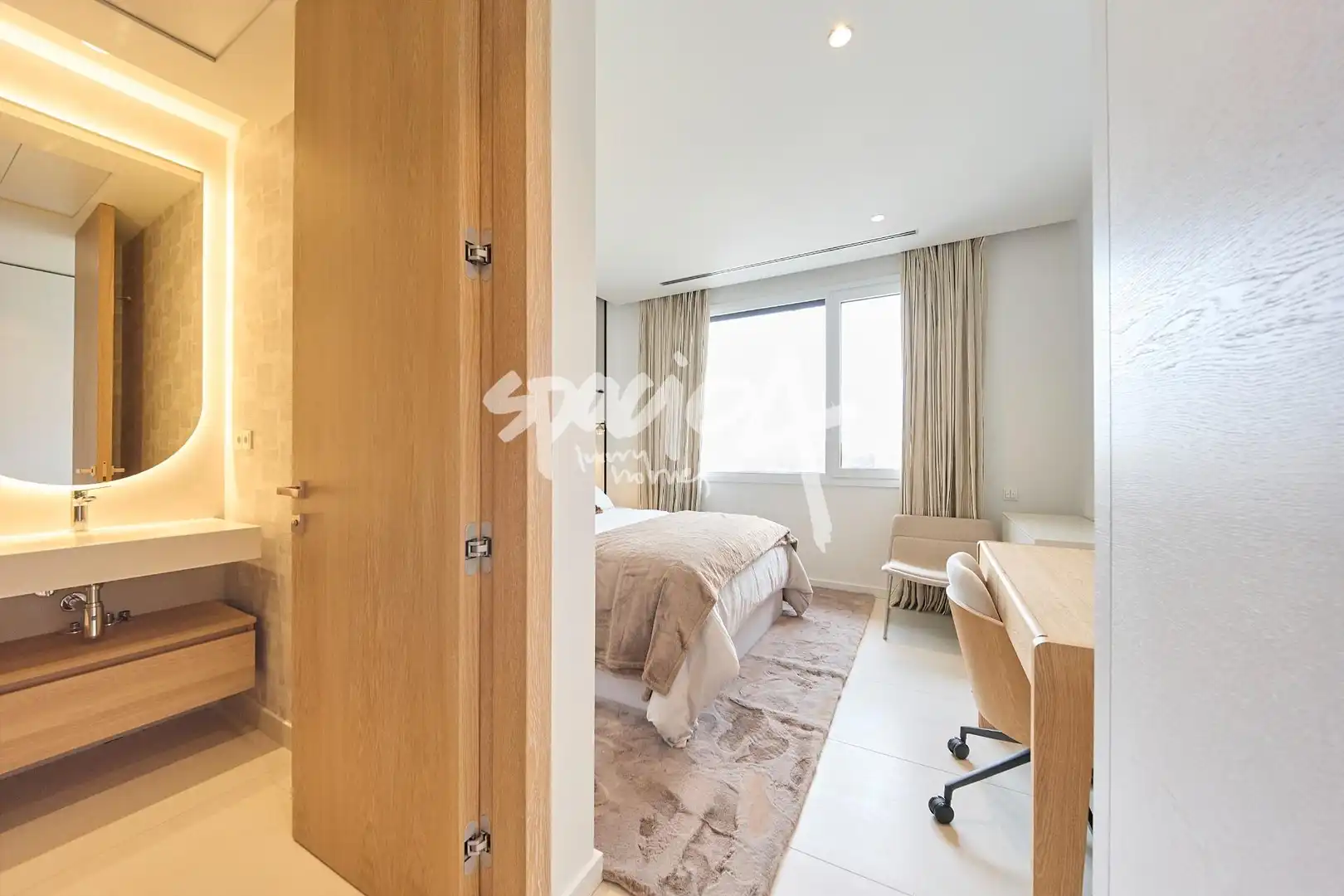 Habitación de Ático de alquiler en Pozuelo de Alarcón con Aire acondicionado, Calefacción y Jardín privado