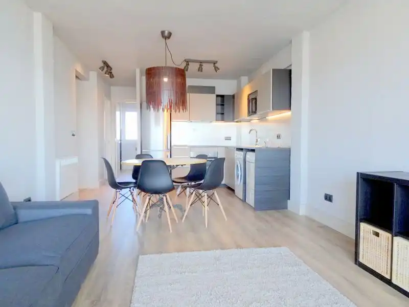 Cocina de Piso de alquiler en Palamós con Aire acondicionado, Calefacción y Parquet