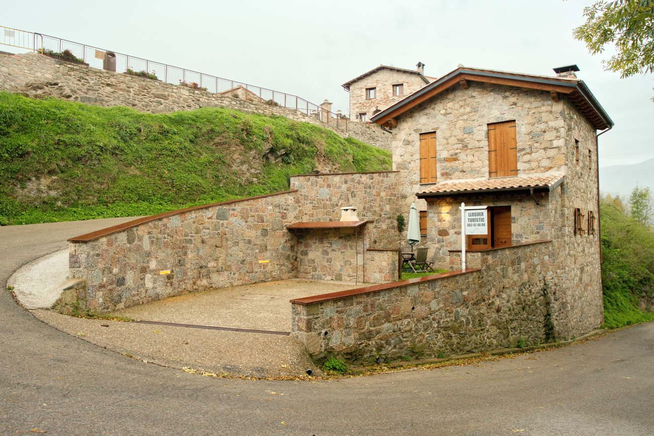 Exterior view of Country house for sale in Vilallonga de Ter  with Heating, Private garden and Oven
