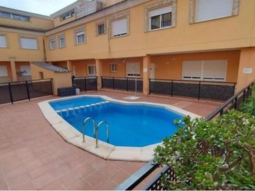 Adosado con balcón en venta en Carrer Sant Miquel