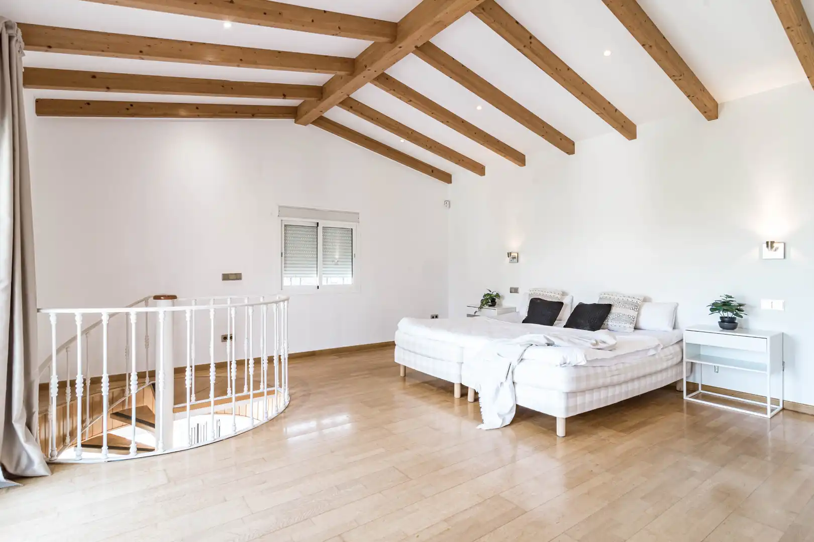 Dormitori de Casa o xalet de lloguer en Marbella amb Aire condicionat, Jardí privat i Parquet