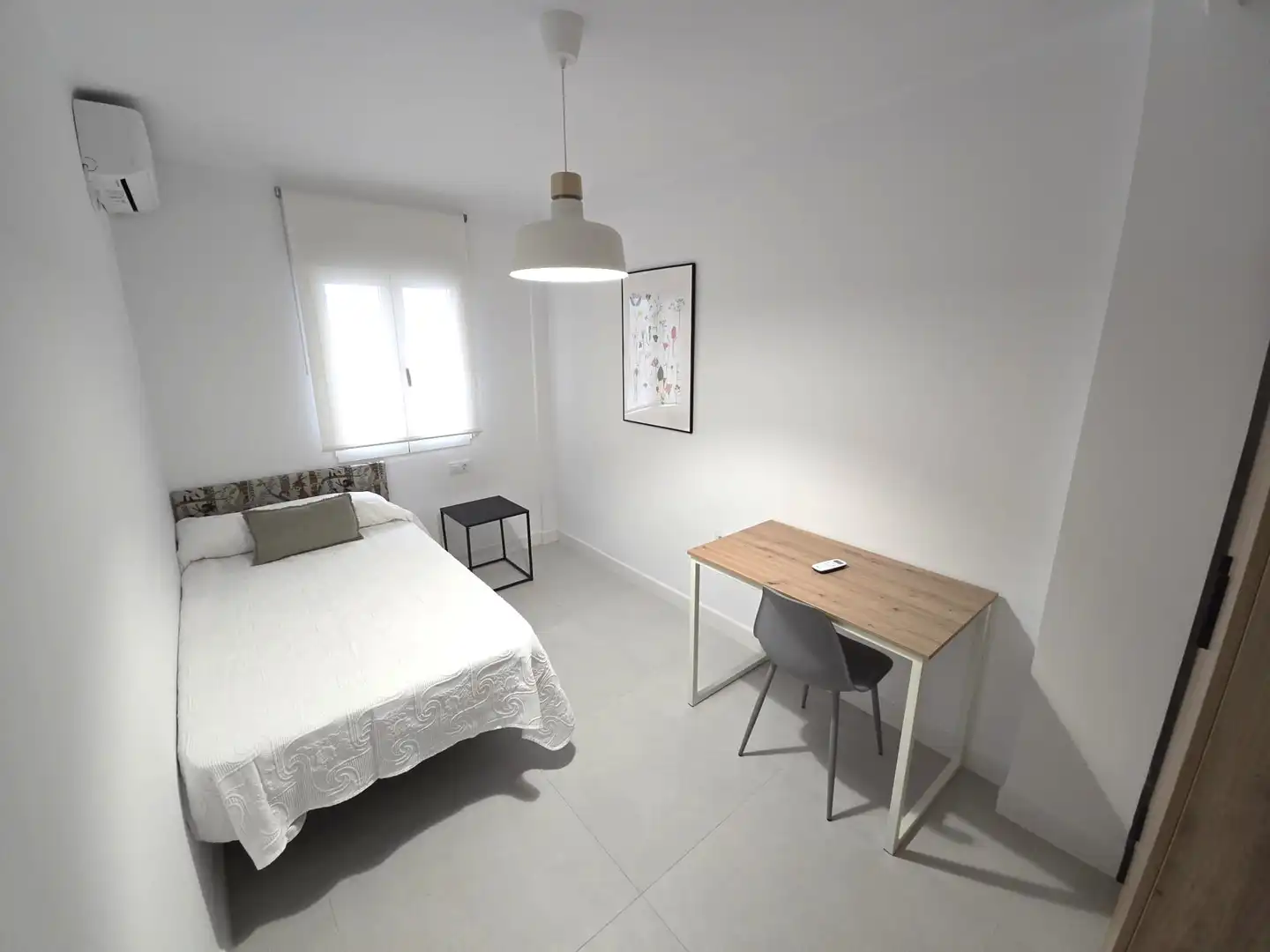 Bedroom of Flat for rent in Cáceres  with Air Conditioner, Terrace and Furnished