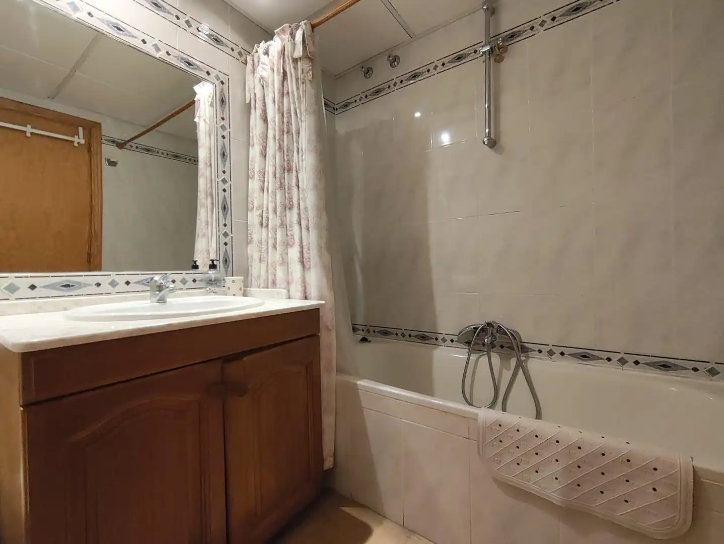 Baño de Dúplex en venta en Villajoyosa / La Vila Joiosa con Jardín privado, Terraza y Trastero