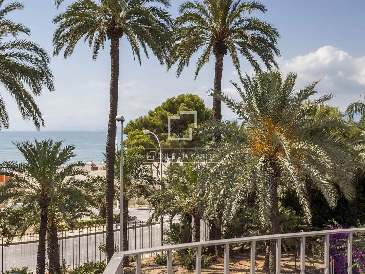 Vista exterior de Casa o xalet en venda en Cullera amb Aire condicionat, Calefacció i Jardí privat