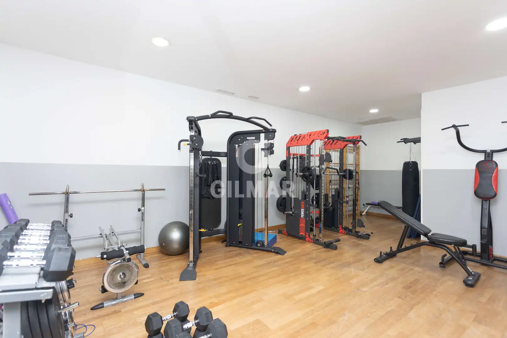 Planta baja en venta en Madrid con Calefacción, Trastero y Piscina