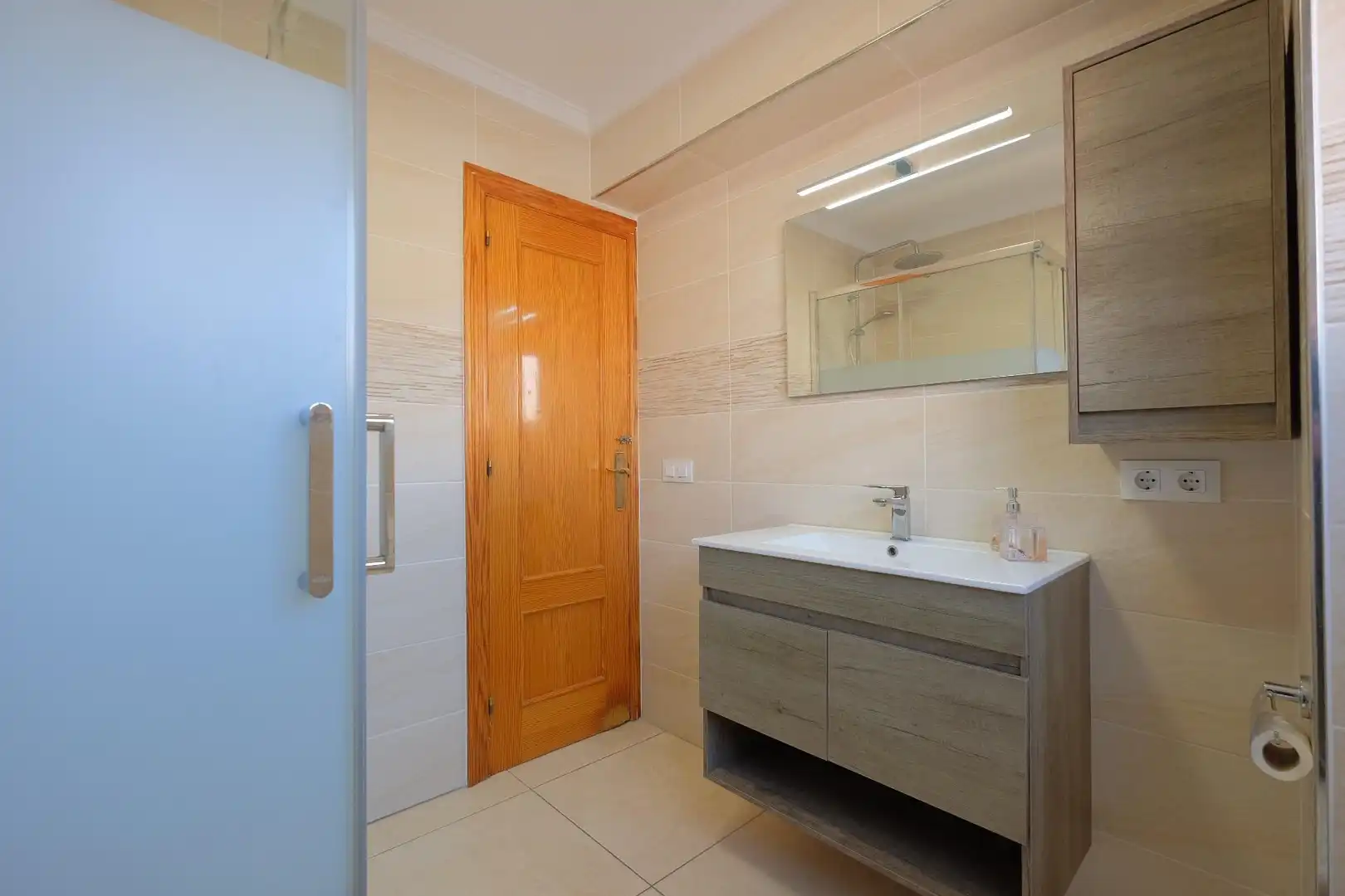 Baño de Apartamento en venta en Calpe / Calp con Terraza y Amueblado