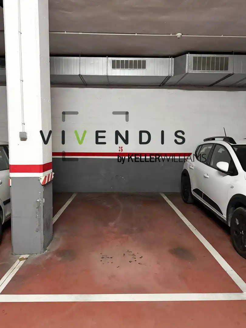 Parking de Piso en venta en Sant Andreu de la Barca con Aire acondicionado