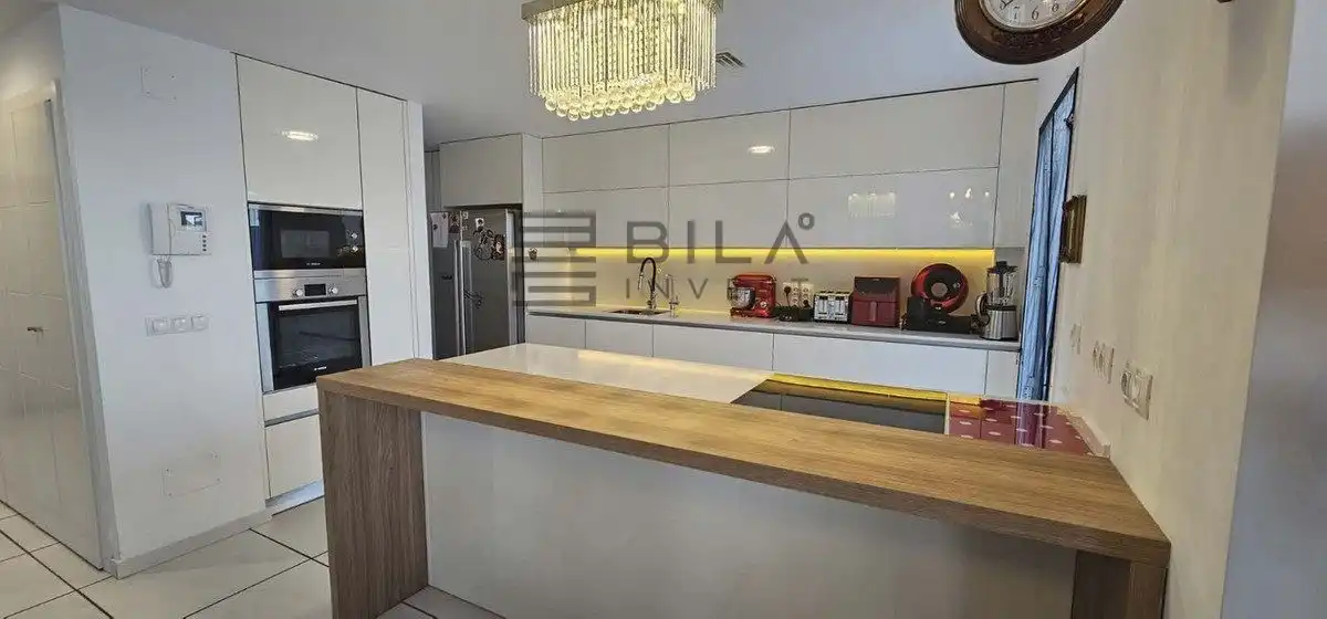 Chalet con piscina en venta en de la Estacion, imagen 16