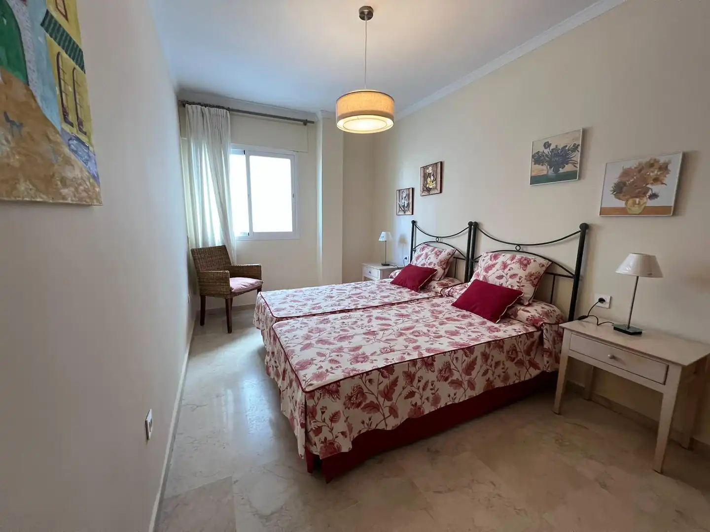 Schlafzimmer von Wohnungen zur Miete in Marbella mit Klimaanlage, Heizung und Terrasse