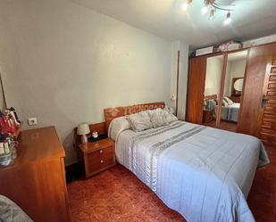 Bedroom of Flat for sale in  Zaragoza Capital  with Air Conditioner, Furnished and Balcony