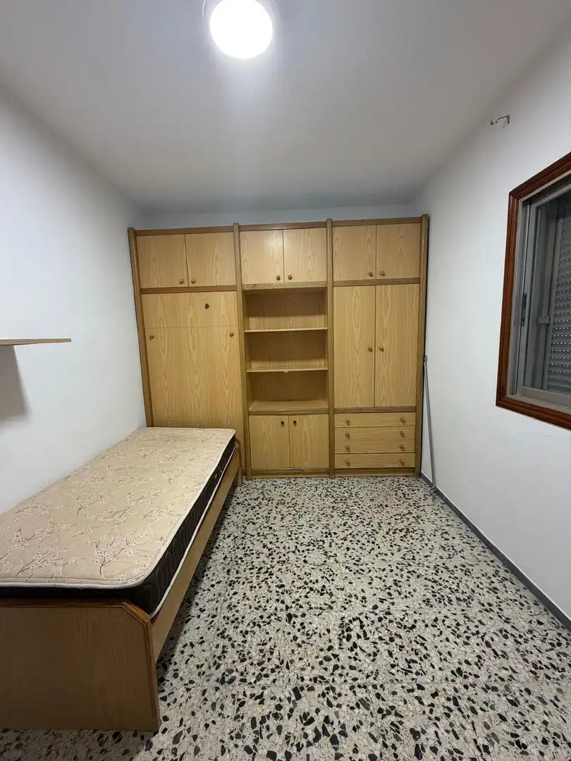 Dormitori de Pis en venda en San Cristóbal de la Laguna amb Moblat i Balcó