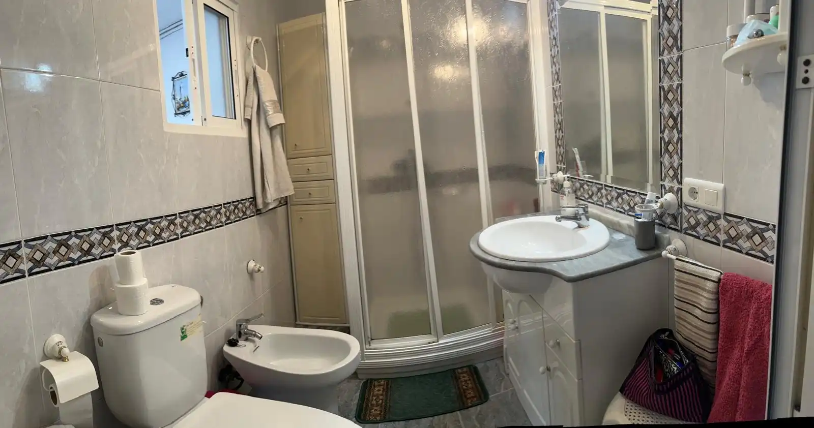 Baño de Casa adosada en venta en Nueva Carteya con Aire acondicionado, Terraza y Amueblado