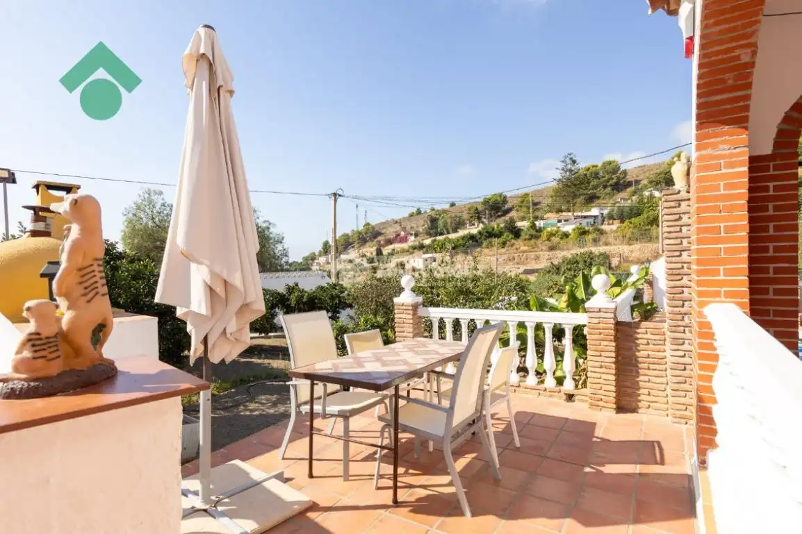 Casa rústica con piscina en venta en Avda Pescia - Ctra de Frigiliana, imagen 8