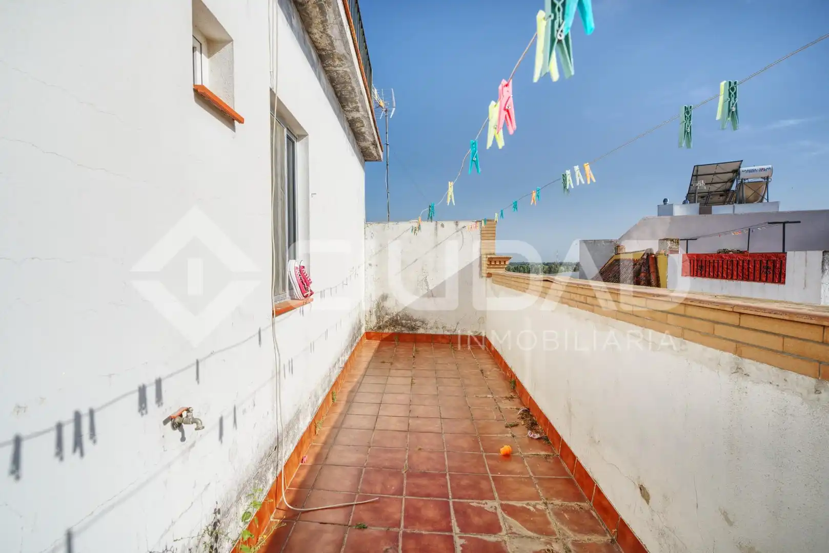 Terrasse von Haus oder Chalet zum Verkauf in La Puebla del Río mit Terrasse und Balkon