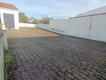 Casa amb jardí en venda a Hinojos